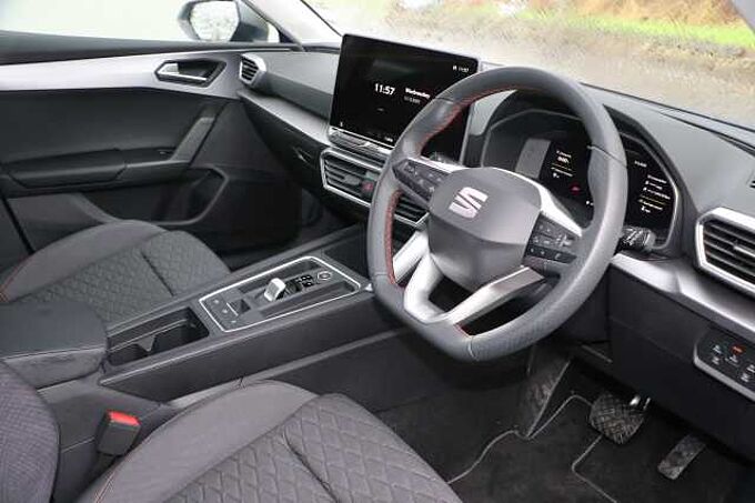 SEAT Leon Estate 1.5 e-Hybrid FR 204PS